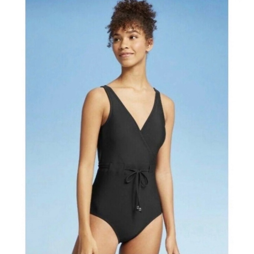 Sea Angel Target One Piece Black Swimsuit XL